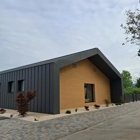 Alloggio per agriturismo Fior Di Campo *